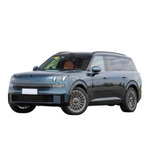 LYNK&CO 900