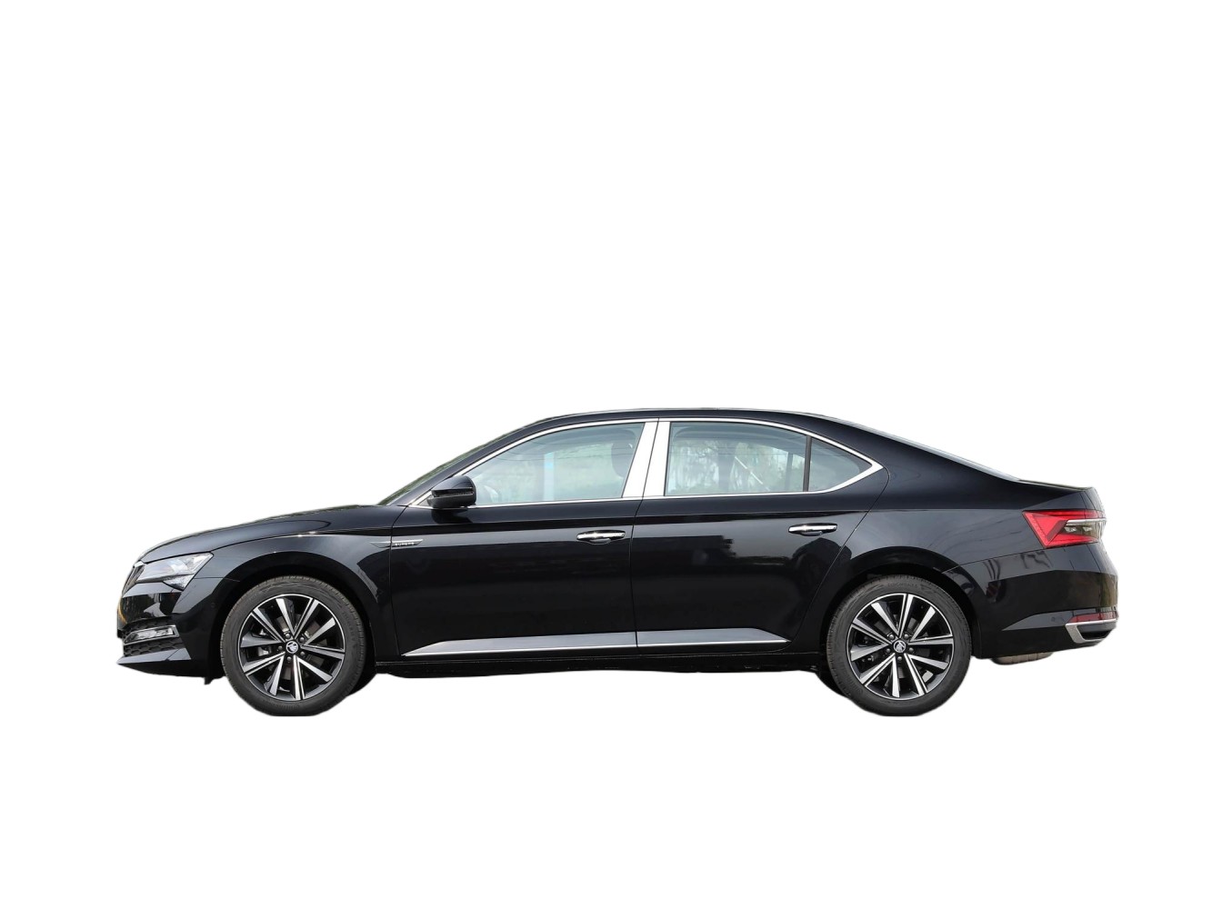 Skoda Superb - Image 7