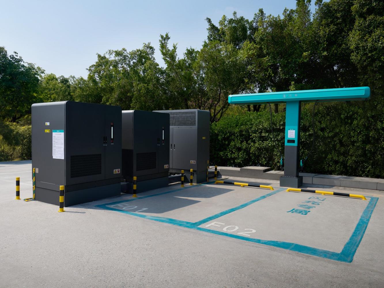 BYD Flash-charging station
